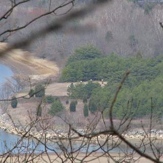 Tanasi council from afar .