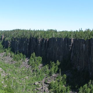 In Ouimet provincial park