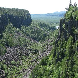 In Ouimet provincial park