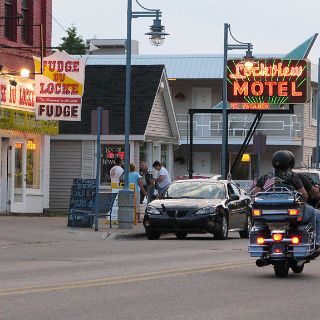 We got the next to the last room at the Lockview Motel. This is our second stay here.