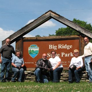 A parting shot of the Cumberlands and Due North group. : Alan