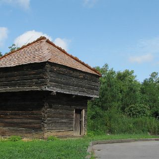 What appears to be cantilever corn crib at the Hiawassee Visitor center.