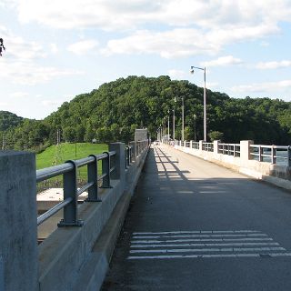 Dale Hollow dam