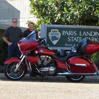 We spent the night at the Paris Landing Inn. The breakfast buffet lasted until dinner.