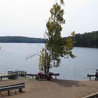 Big hill pond is remote and rustic. A lot of Civil war action took place around here. Just north east is Shiloh, the scene of one of the bloodiest battles of the water.