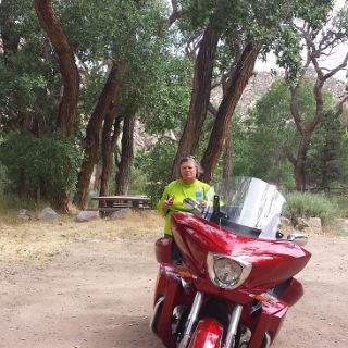 A break under the cottonwoods along hwy 141