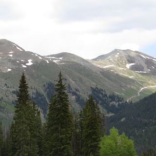 Climbing to Molas pass