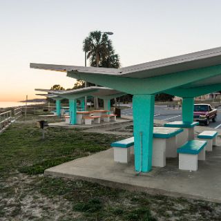 Retro restop on the forgotten coast. : Ochlockonee trip