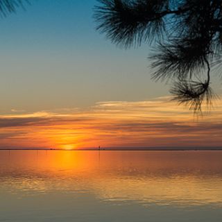 Wrapping  it up with one more sunset at Aligator Harbor. : Ochlockonee trip, Sunset