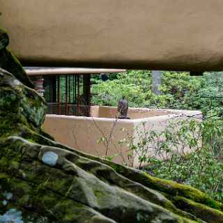 Fallingwater or Kaufmann Residence. A house designed by architect Frank Lloyd Wright in 1935 : Falling Water, PA, Riding