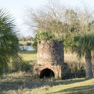 Images along the Georgia salt marshes : Camping, Riding, Touring