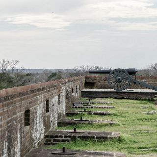 Fort Pulaski National Monument : Camping, Riding, Touring