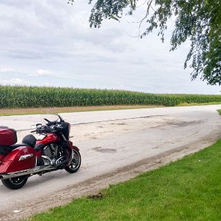 Back on the great river road in Illinois : Touring