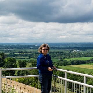 Near Guttenburg, Iowa. Overlooking the Miss valley with Wisconsin on the other side of the river : Touring