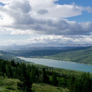 Two Medicine lake : Touring