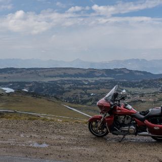 Beartooth Highway - in the rain : Touring